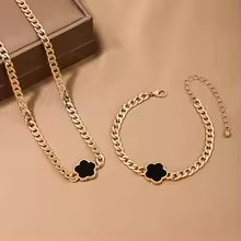 Europe and America Accessory Water Drop Necklace Four-Piece Set Fashion Bracelets Rings Earrings Necklace Paty Jewerly Set Gift