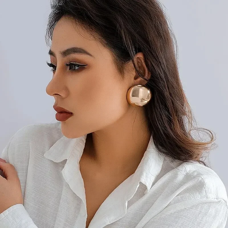 Punk Smooth Large Round Semicircle Exaggerated Metal Stud Earrings for Women Classic Gold Color Geometric Earring Ear Jewelry